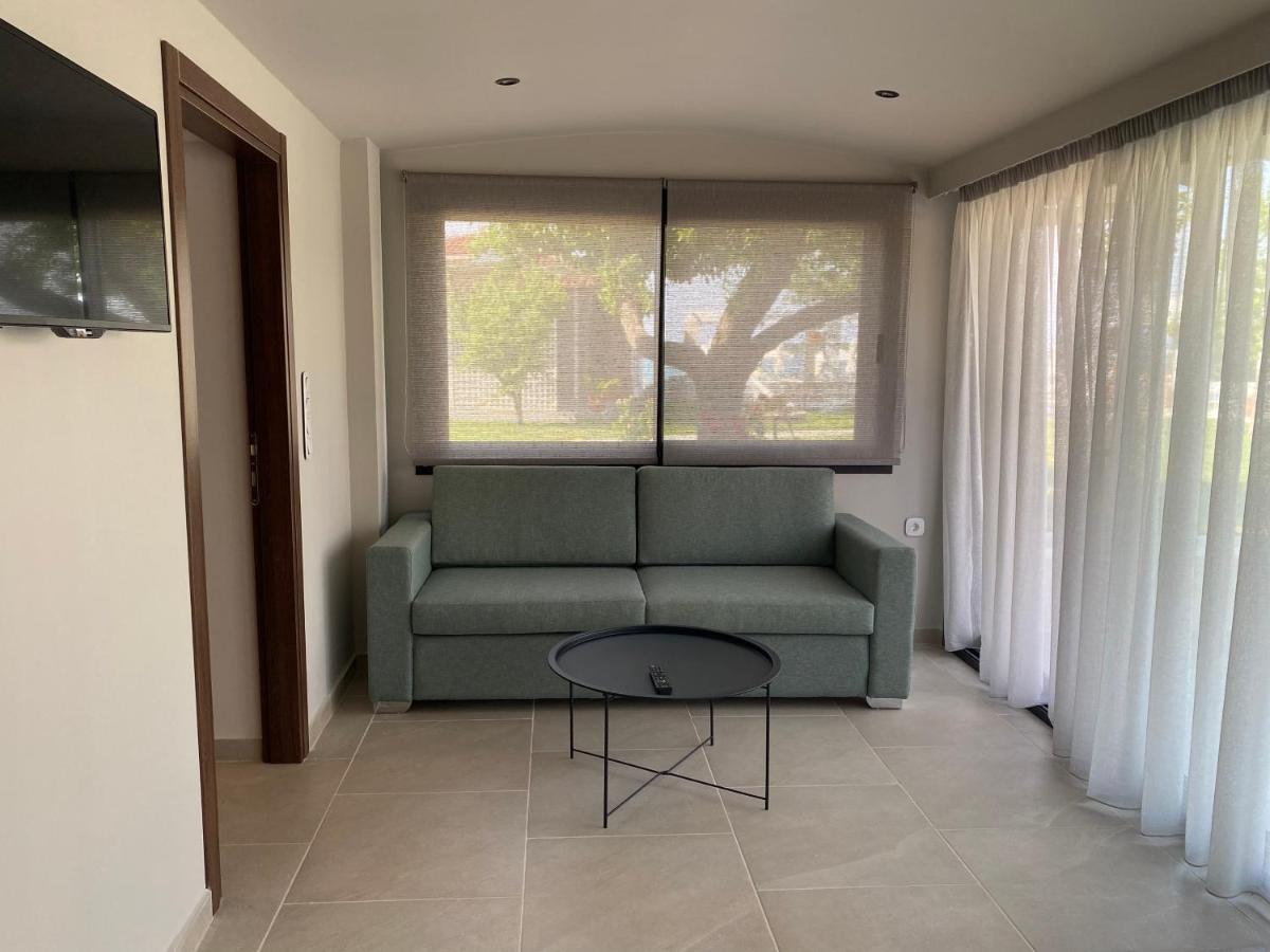 Zinozis Beach Apartments Vourvourou Exterior foto