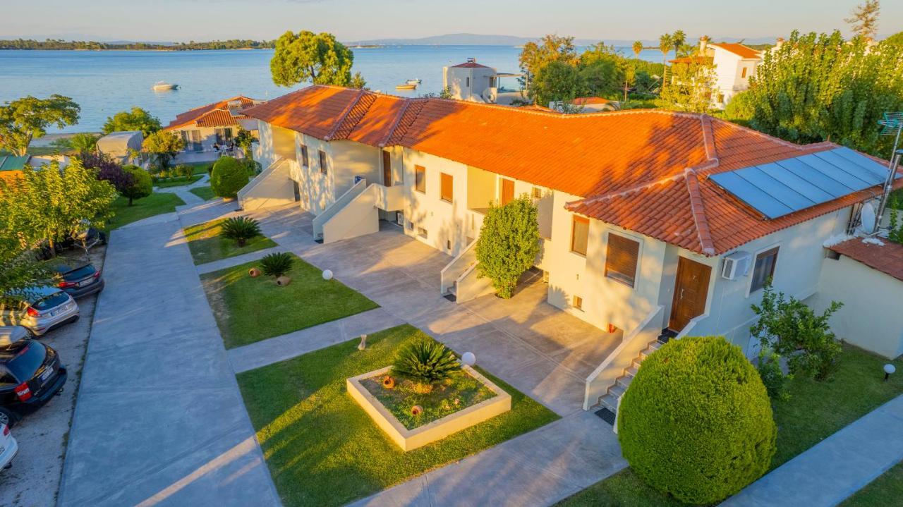 Zinozis Beach Apartments Vourvourou Exterior foto